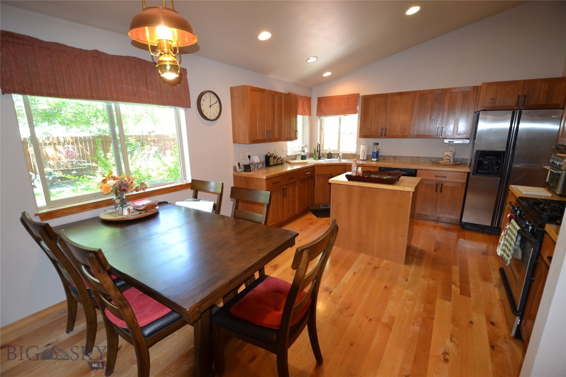 903 Kermit Court Property Photo 15