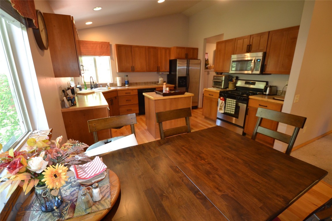 903 Kermit Court Property Photo 16