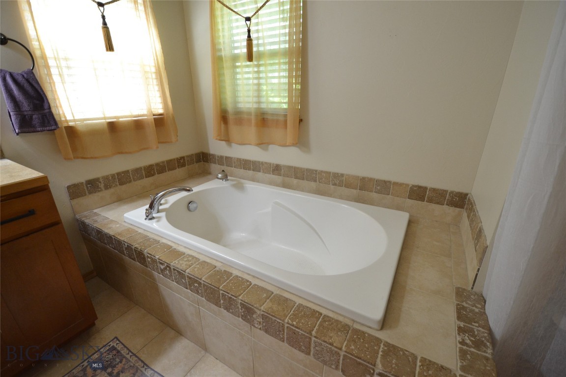 903 Kermit Court Property Photo 33