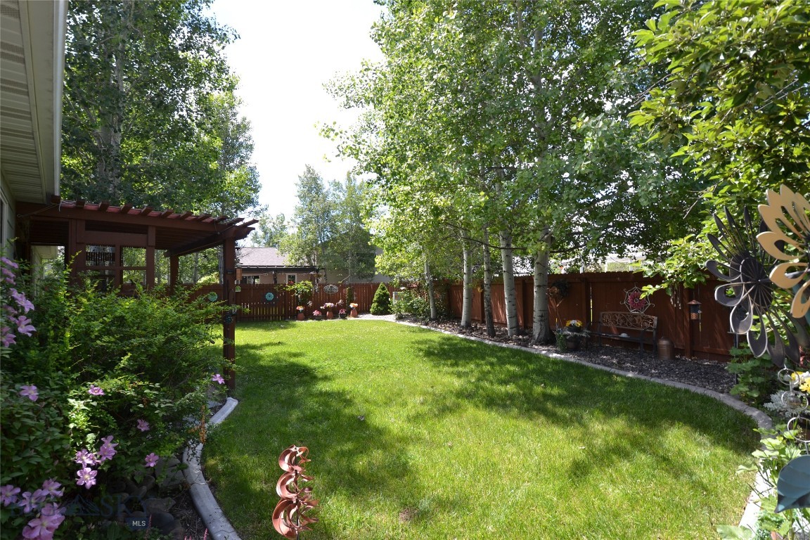 903 Kermit Court Property Photo 42