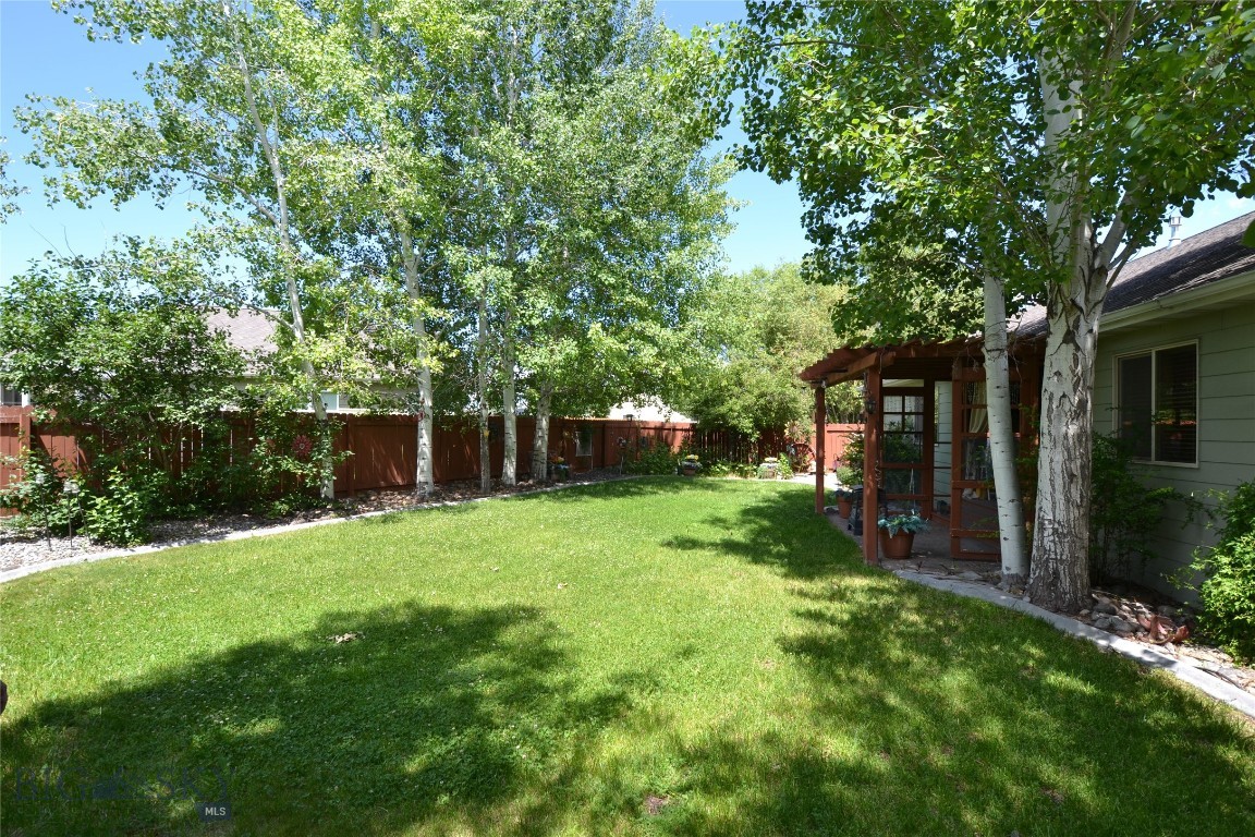903 Kermit Court Property Photo 43