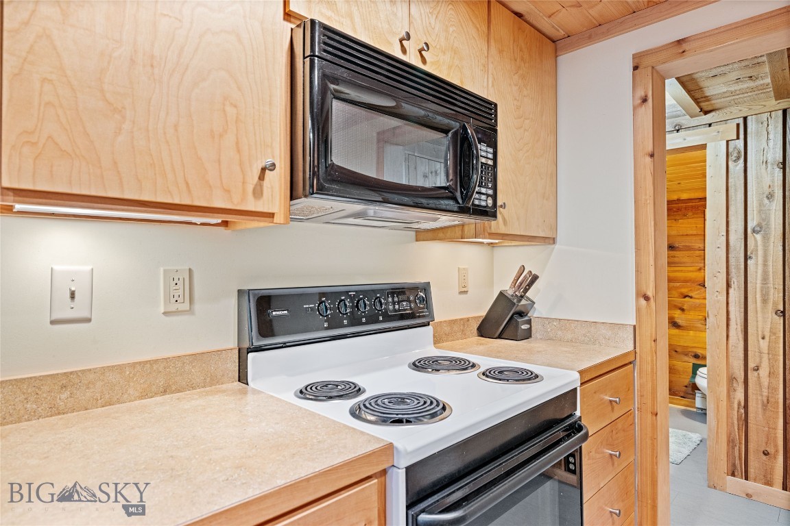 63921 Gallatin Road Property Photo 11