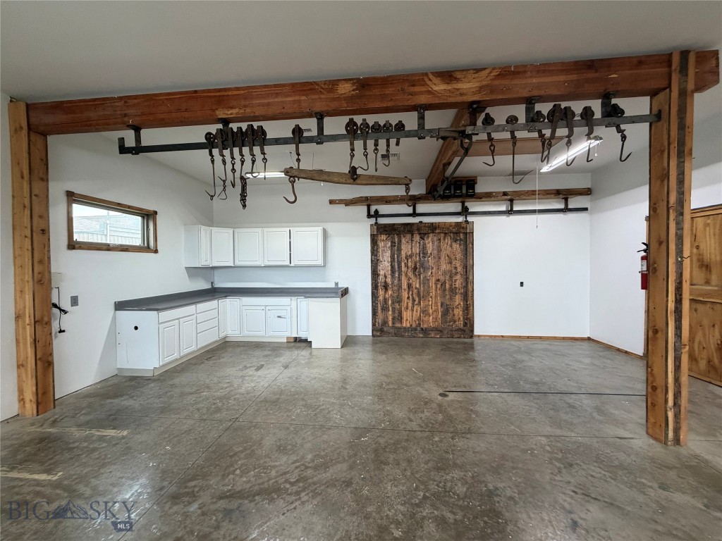 415 E Main Street Property Photo 3