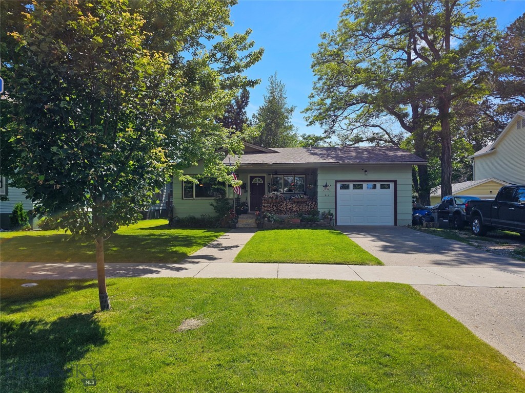 610 Mcleod Property Photo 1
