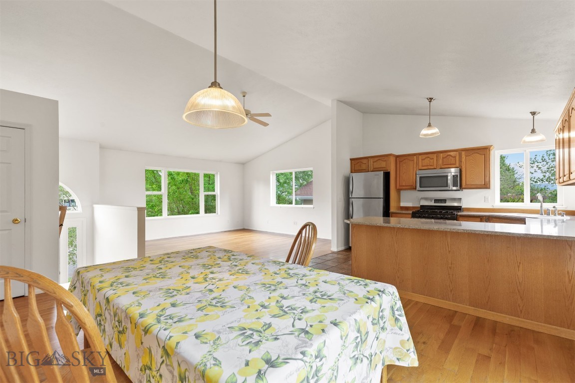 1206 S Pinecrest Drive Property Photo 12