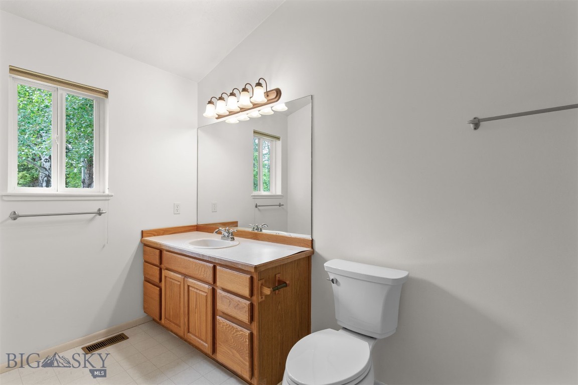 1206 S Pinecrest Drive Property Photo 17