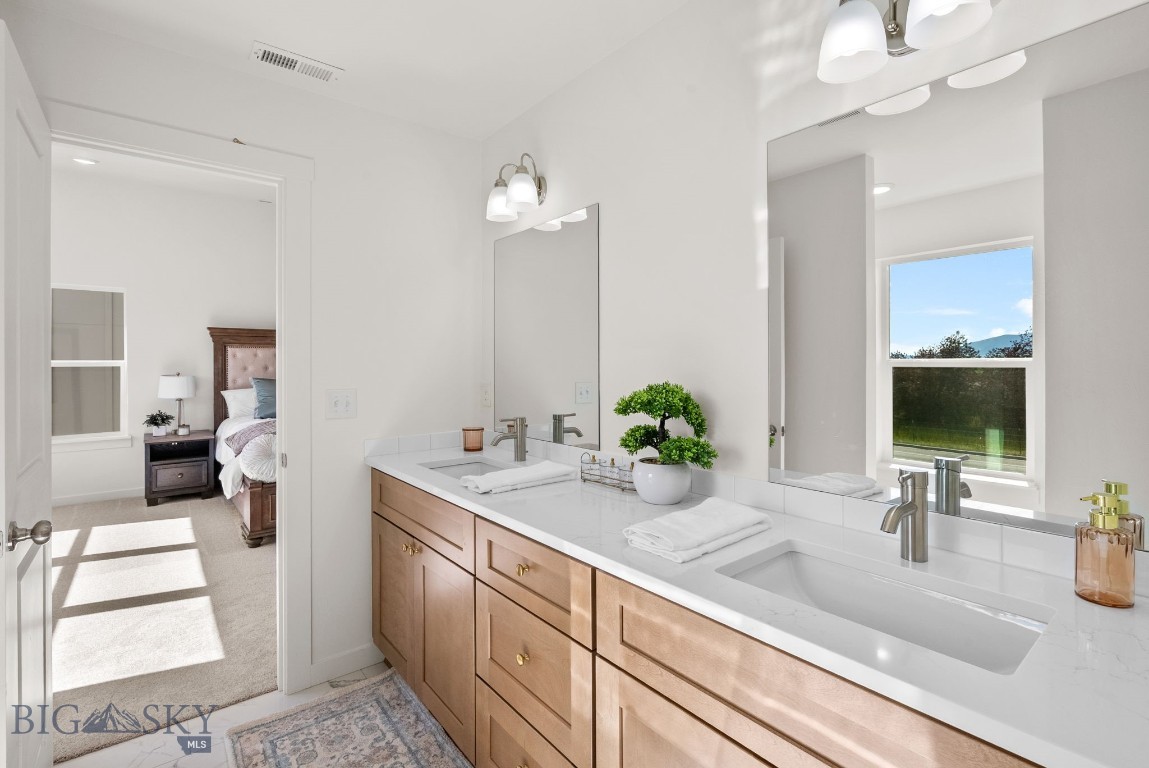 836 Accolade Loop Property Photo 11