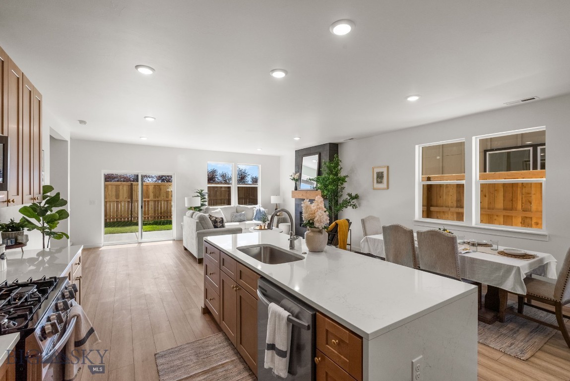 836 Accolade Loop Property Photo 14