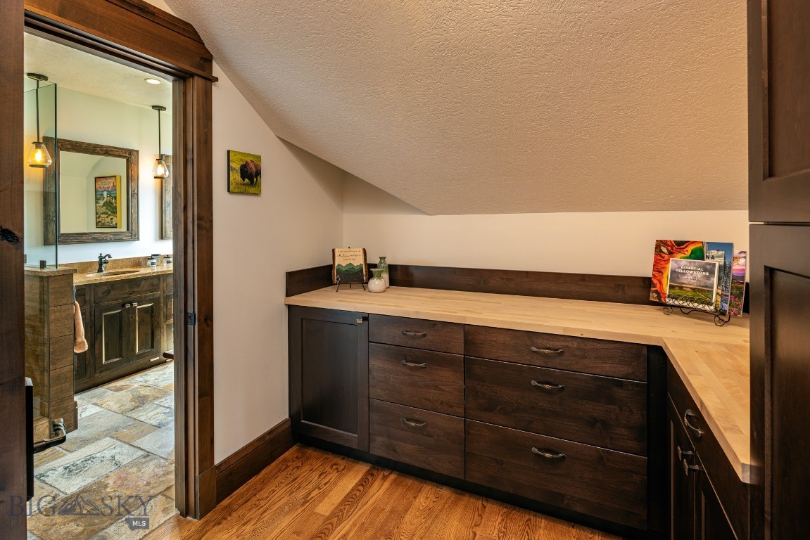 6027 Skyline Lane Property Photo 53
