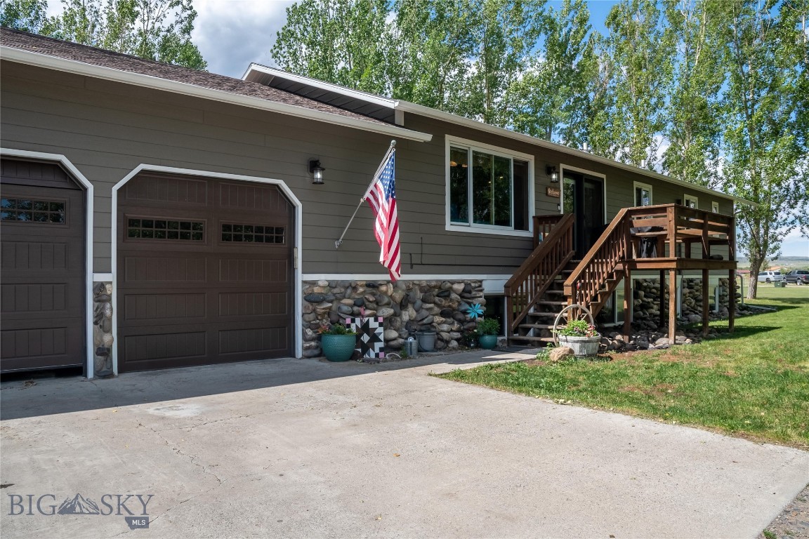 7 W Teal Property Photo 4