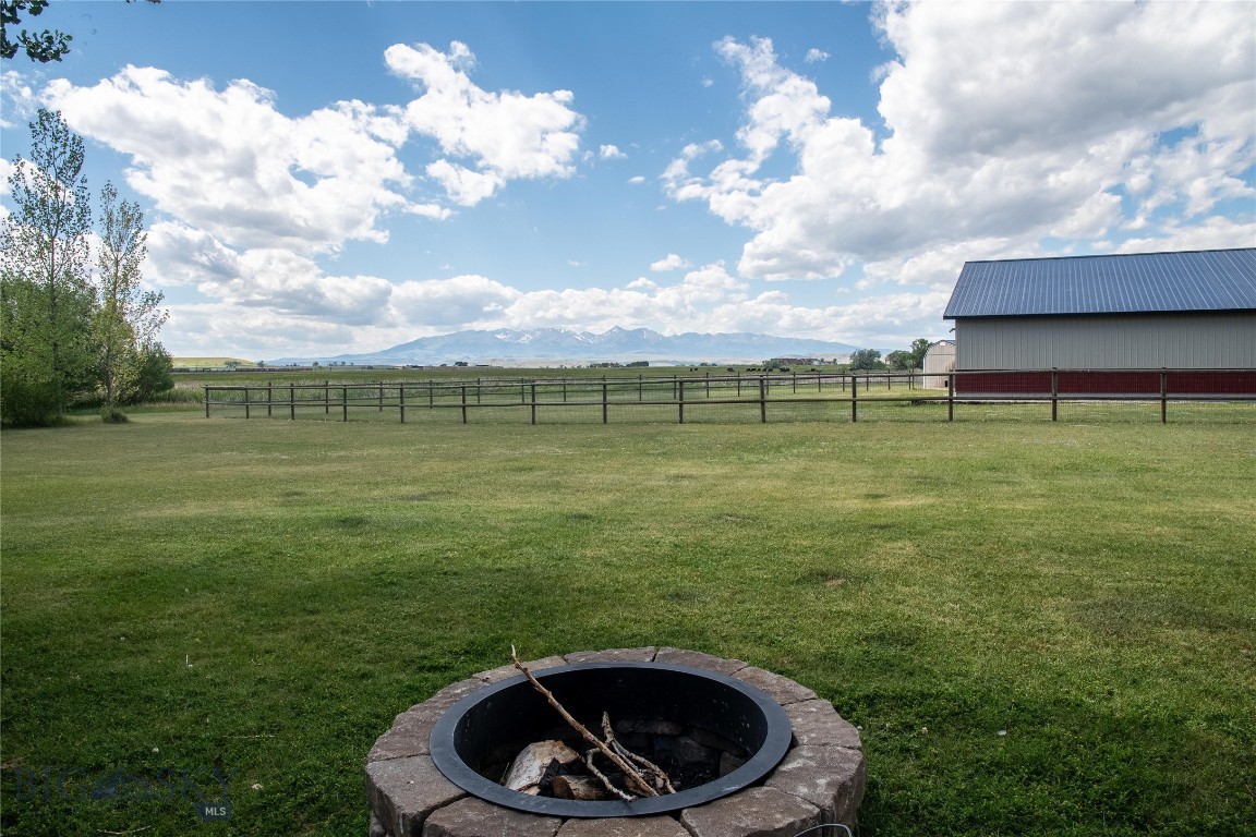 7 W Teal Property Photo 15