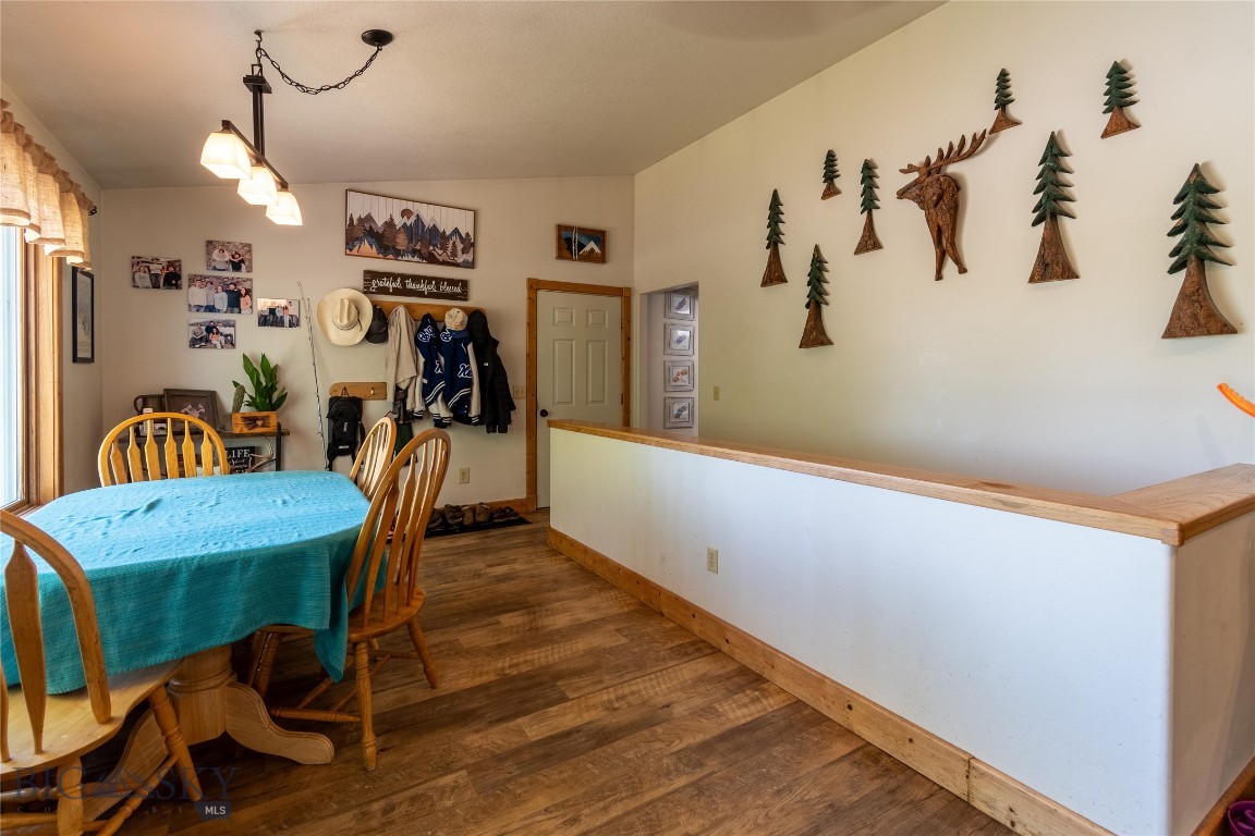 7 W Teal Property Photo 19