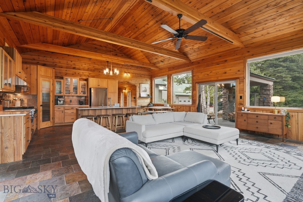 217 Lower Rainbow Road Property Photo 13