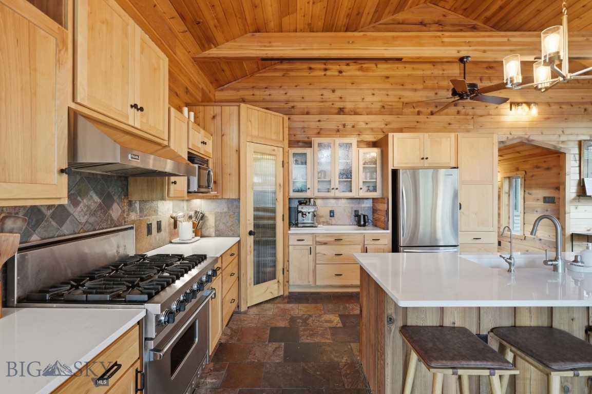 217 Lower Rainbow Road Property Photo 19