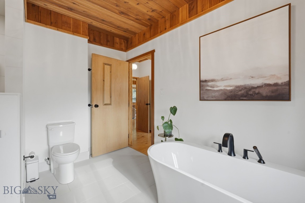 217 Lower Rainbow Road Property Photo 36