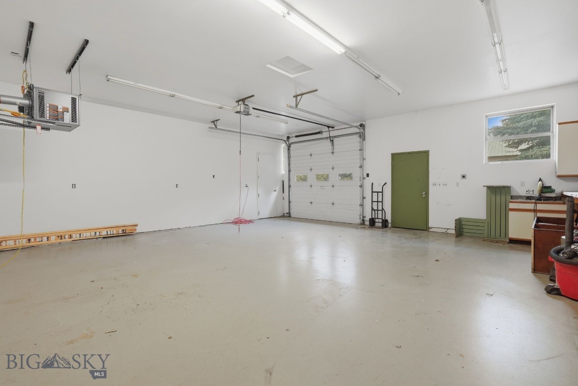 217 Lower Rainbow Road Property Photo 69