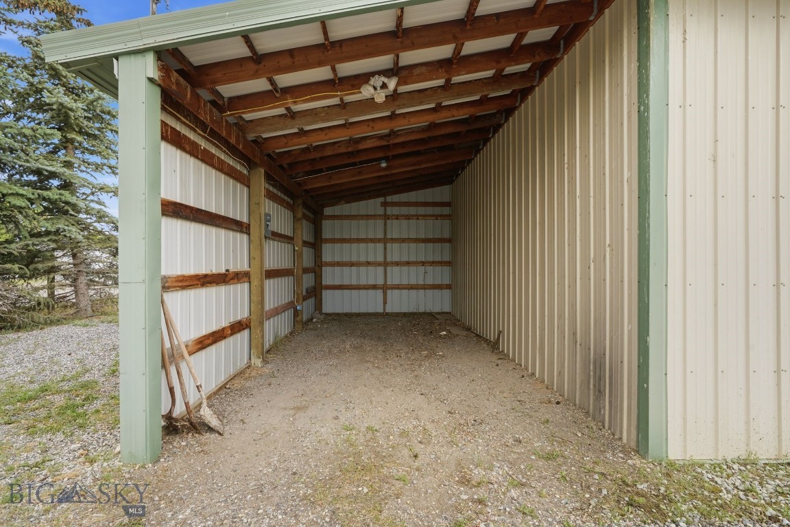 217 Lower Rainbow Road Property Photo 85