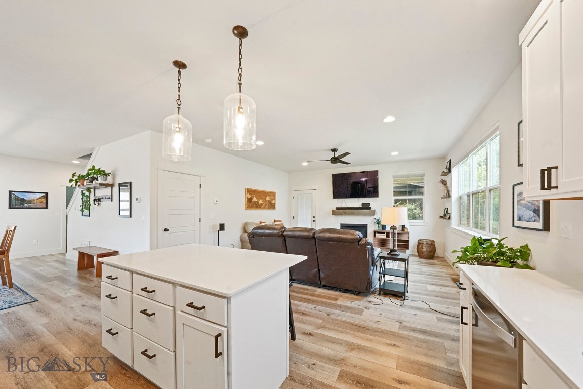 5429 Vaughn Drive Property Photo 11