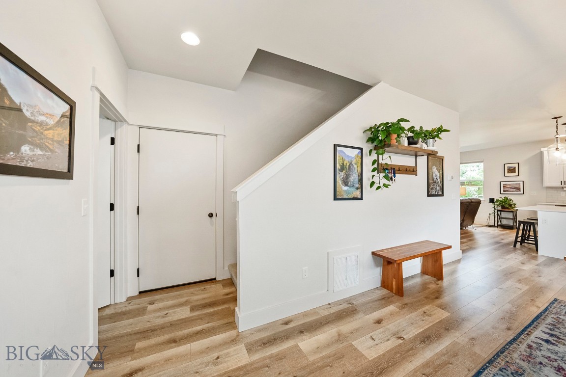 5429 Vaughn Drive Property Photo 14