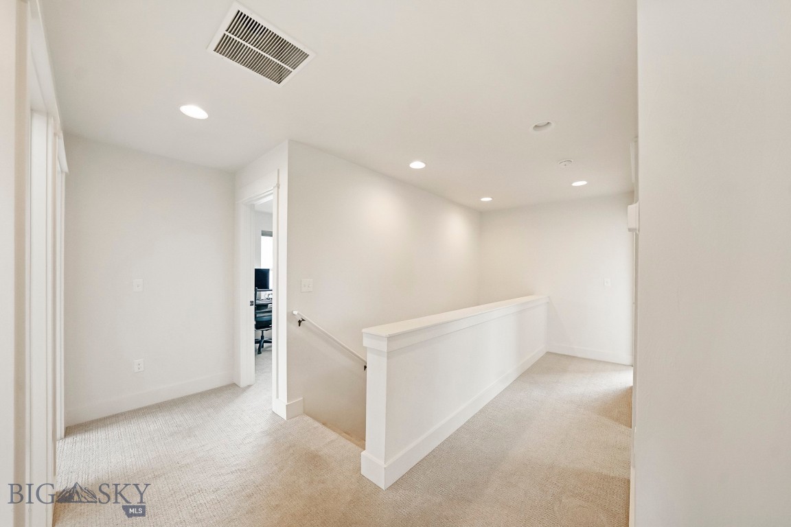 5429 Vaughn Drive Property Photo 24
