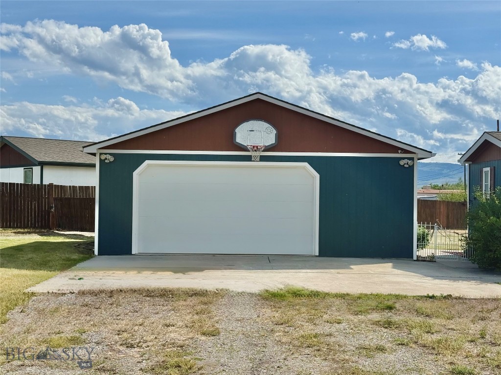 511 Table Mountain Road Property Photo 7