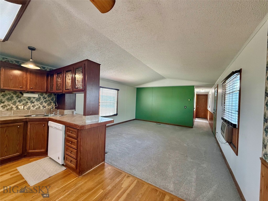 511 Table Mountain Road Property Photo 11