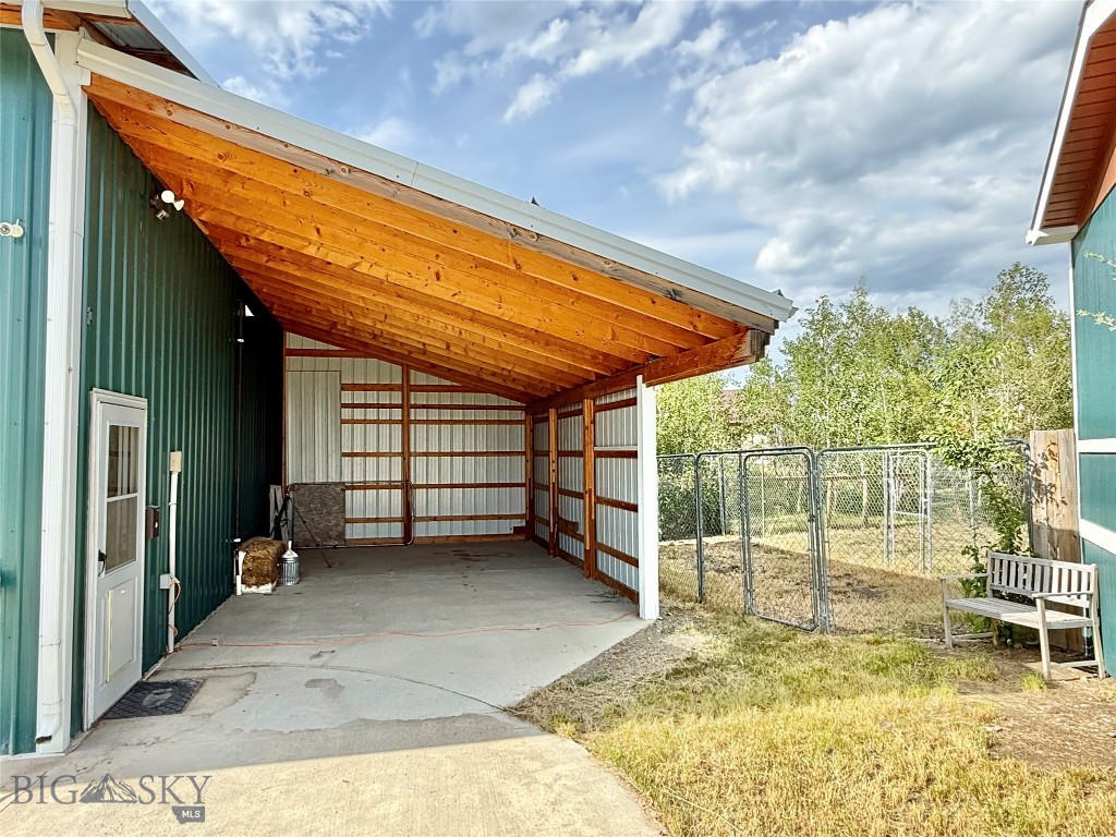 511 Table Mountain Road Property Photo 43