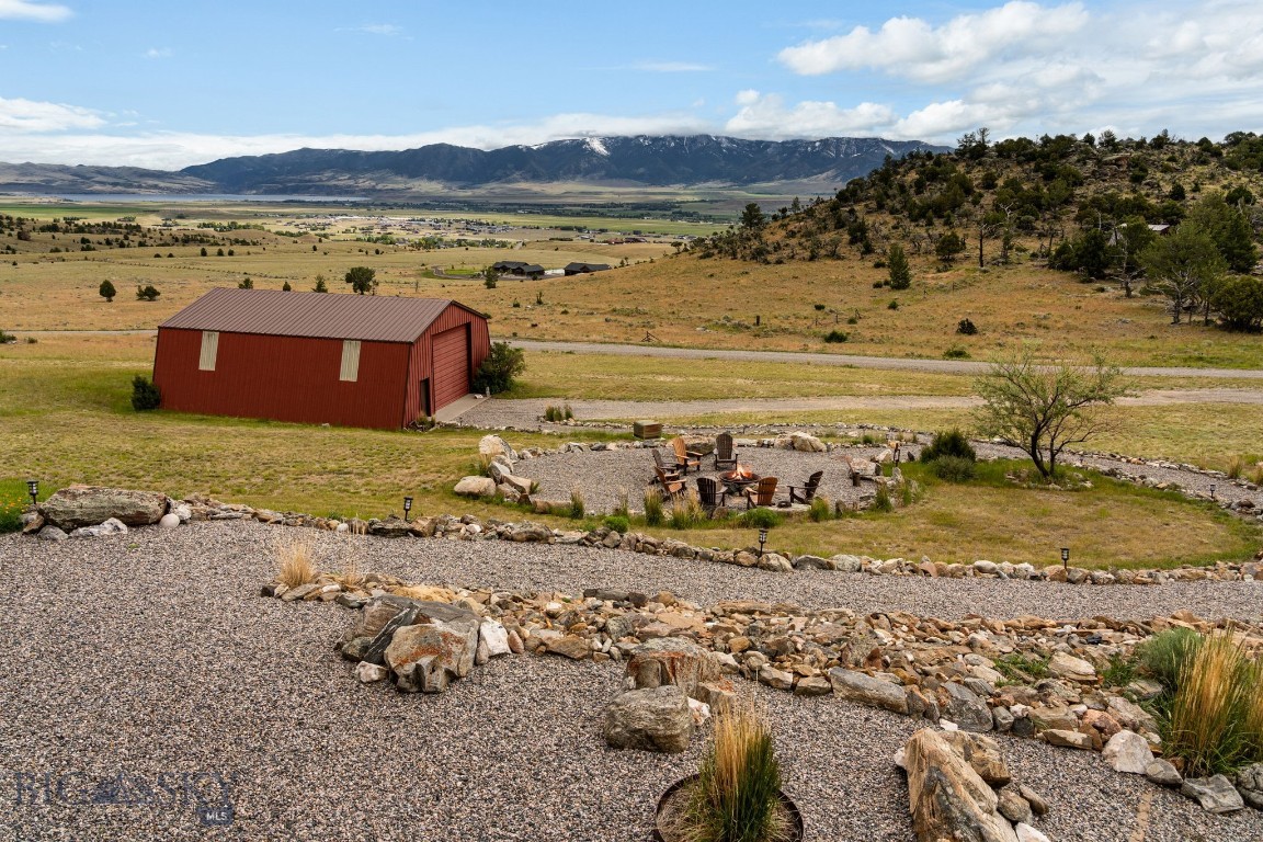42 E L & M Ranch Property Photo 6