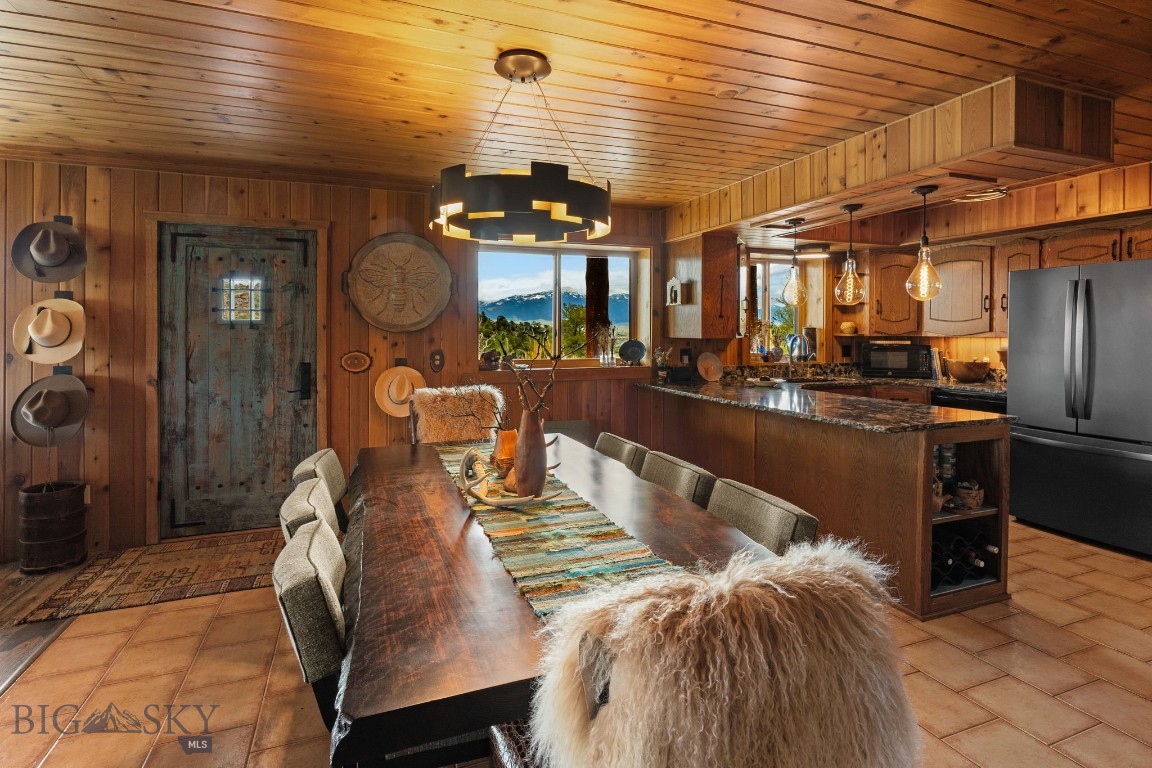 42 E L & M Ranch Property Photo 12