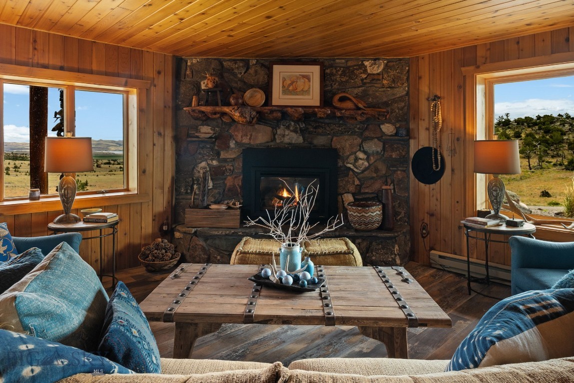 42 E L & M Ranch Property Photo 17