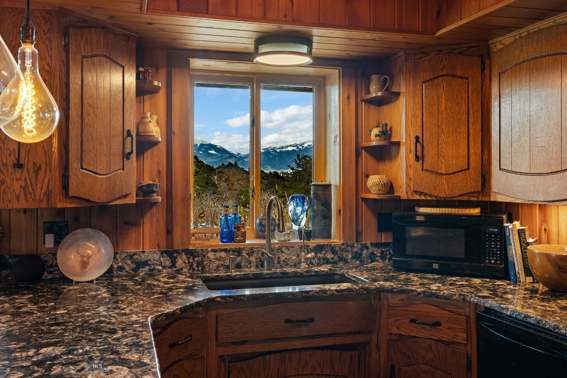 42 E L & M Ranch Property Photo 21