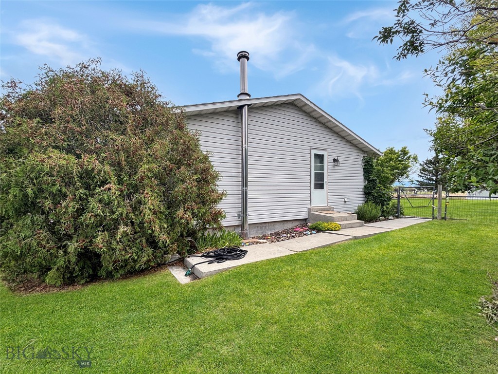 50 Christine Lane Property Photo 33