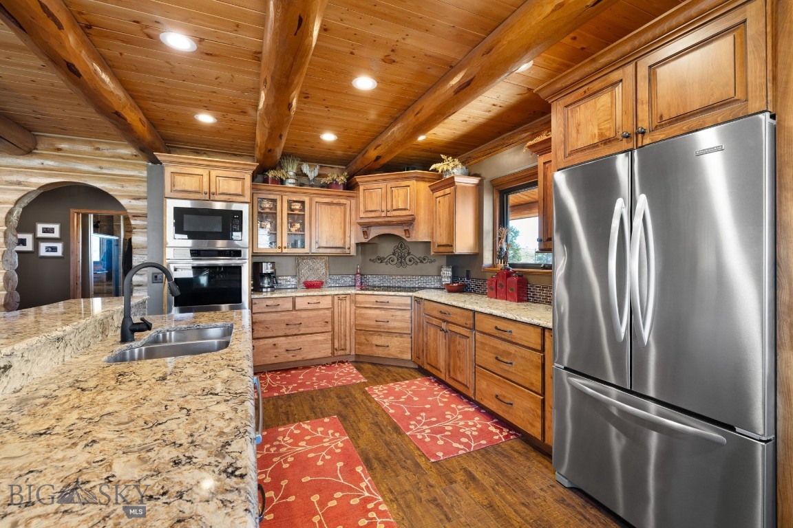 160 Falling Star Tr. Property Photo 12
