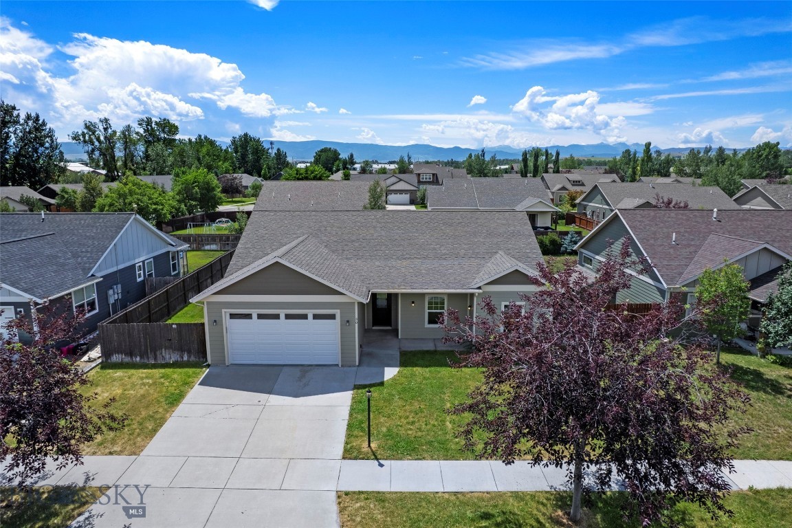 30 Ridge Line Lane Property Photo 2