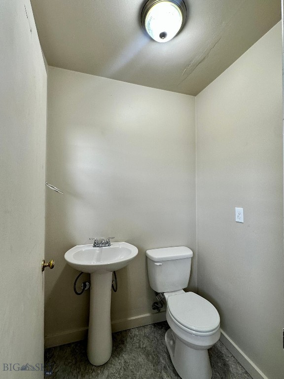 417 River Avenue E Property Photo 13