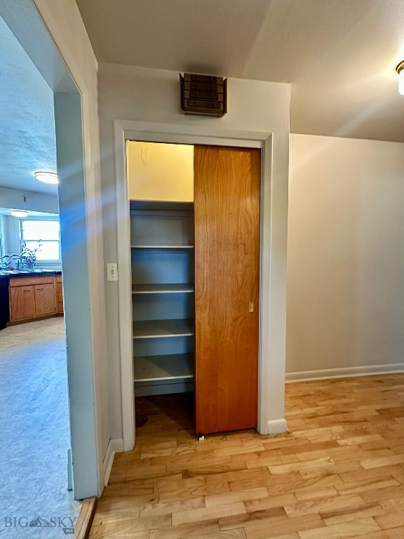 417 River Avenue E Property Photo 23