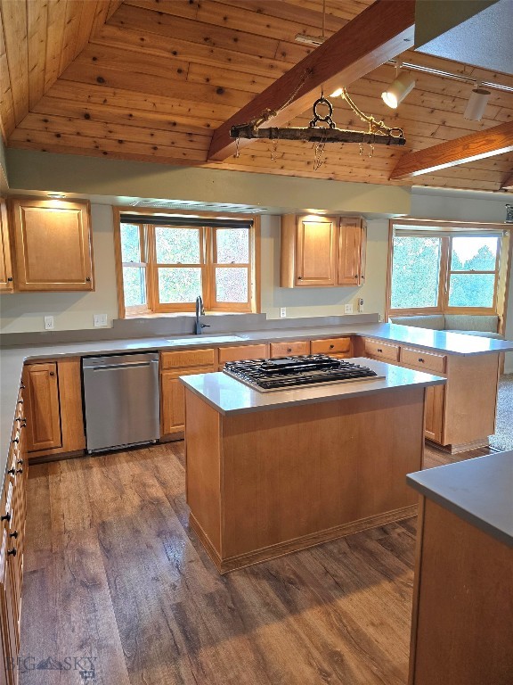 884 Wapiti Mountain Property Photo 10