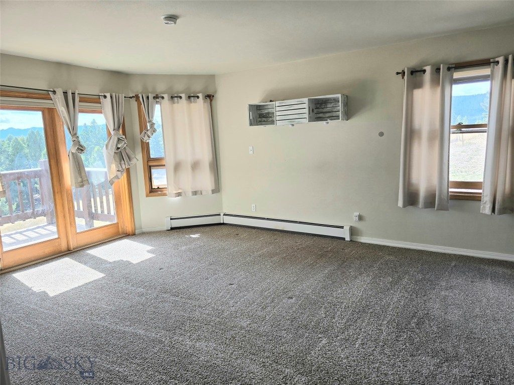 884 Wapiti Mountain Property Photo 17