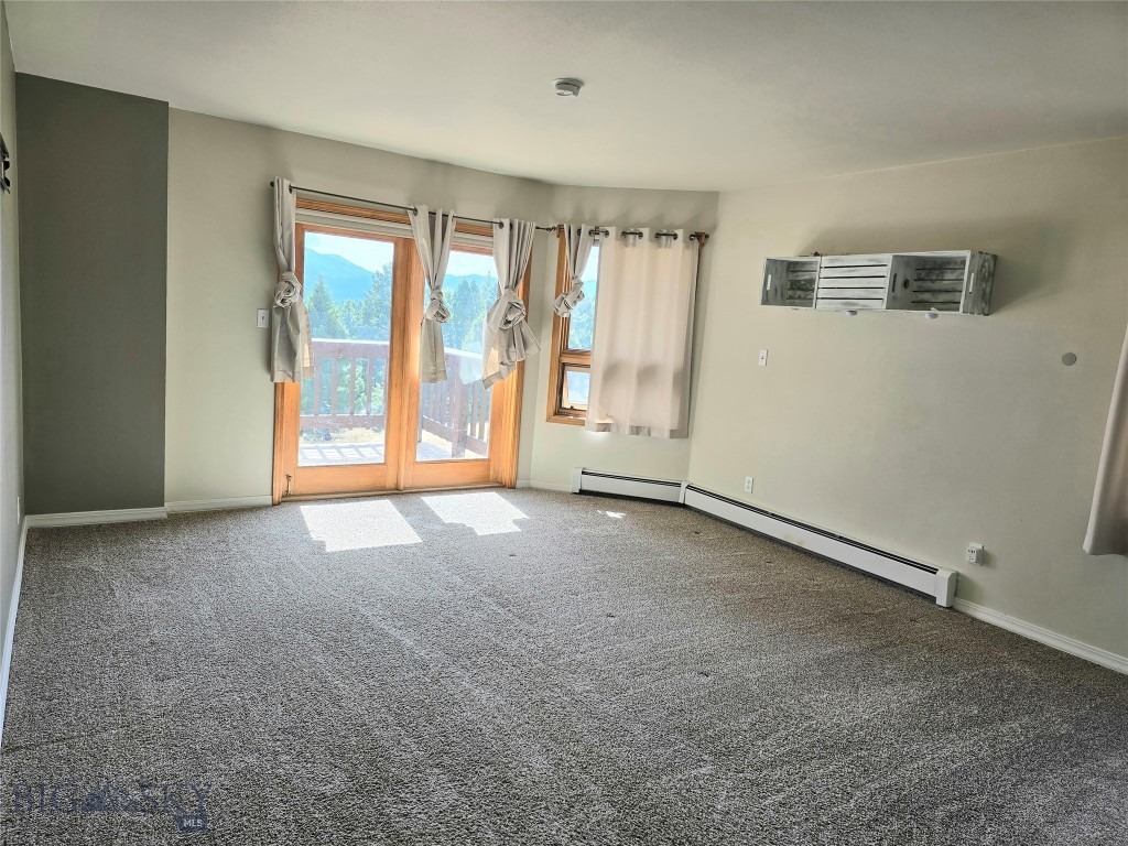 884 Wapiti Mountain Property Photo 18