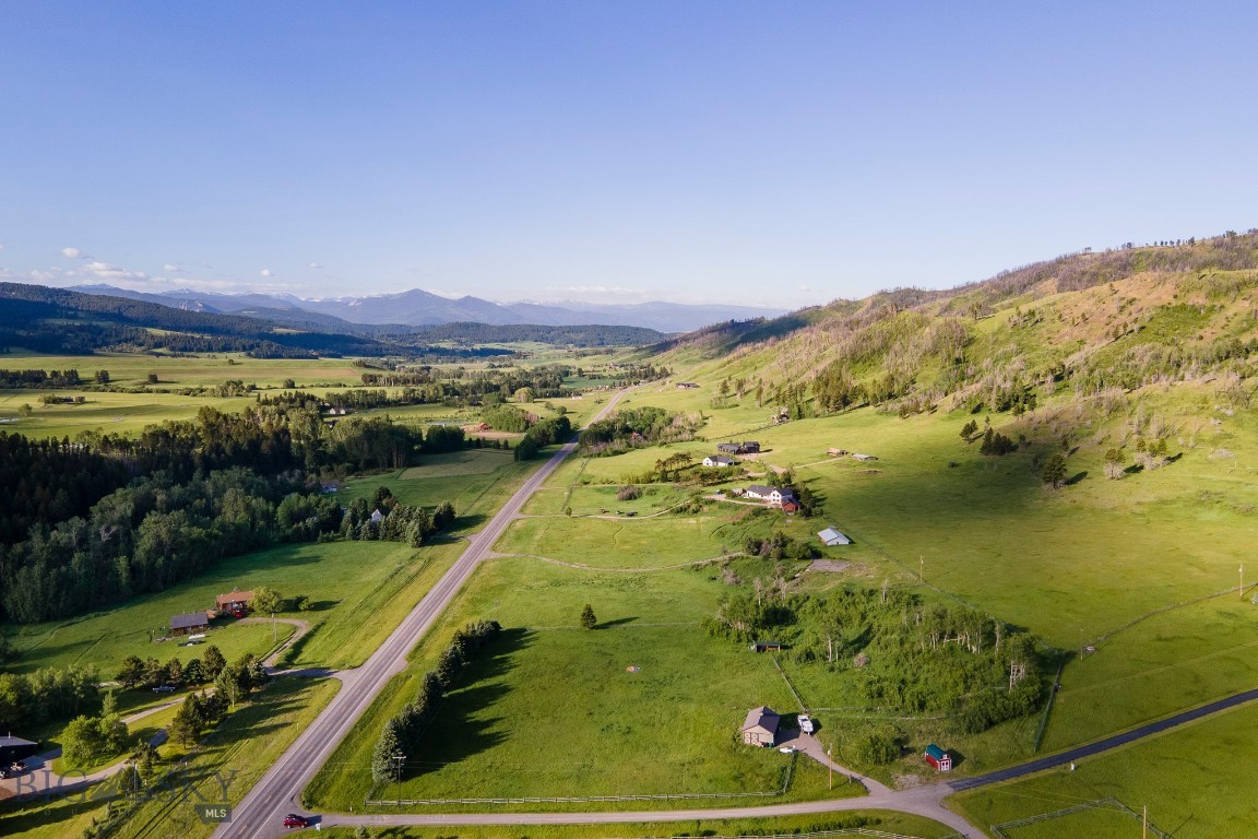 10421 Bridger Canyon Road Property Photo 33
