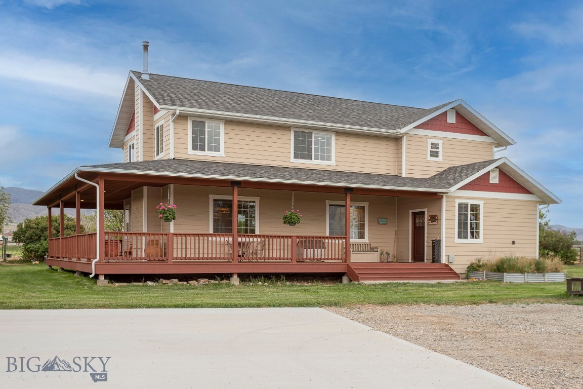 868 Middle Road Property Photo 1