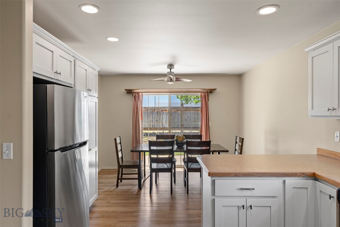 326 E River Rock Road Property Photo 14