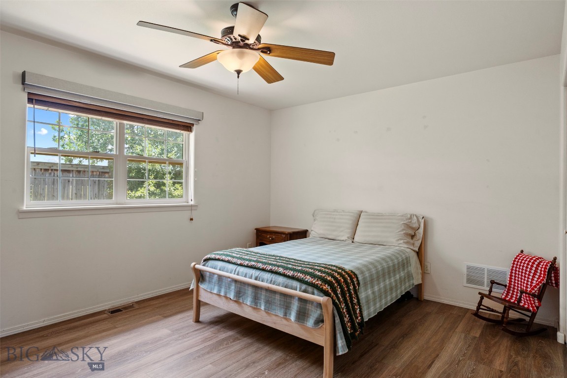 326 E River Rock Road Property Photo 20