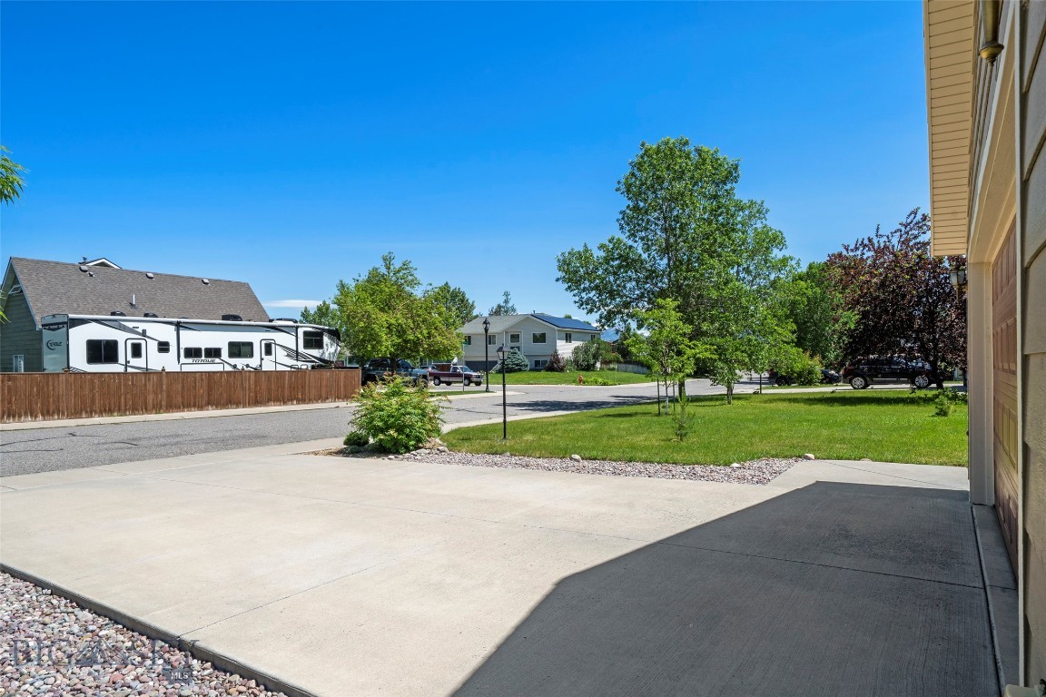 326 E River Rock Road Property Photo 43