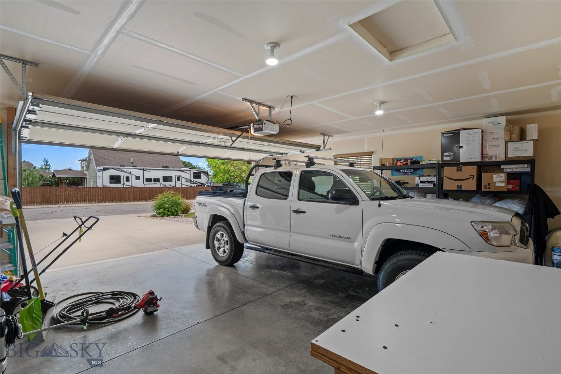 326 E River Rock Road Property Photo 47