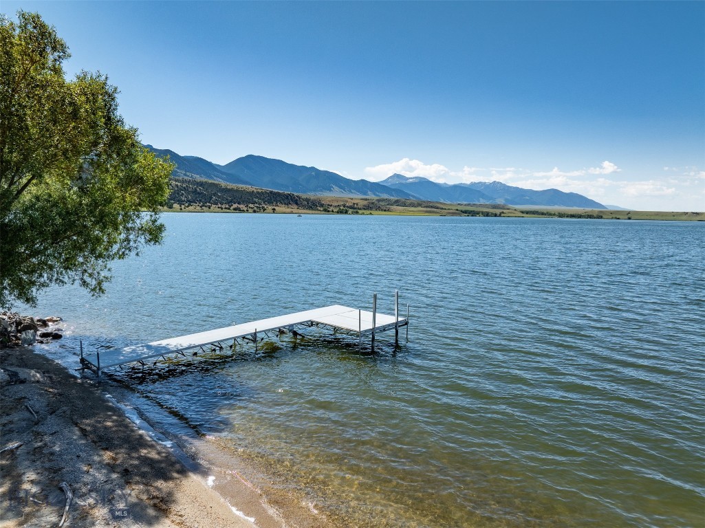 348 Ennis Lake Rd Property Photo 4