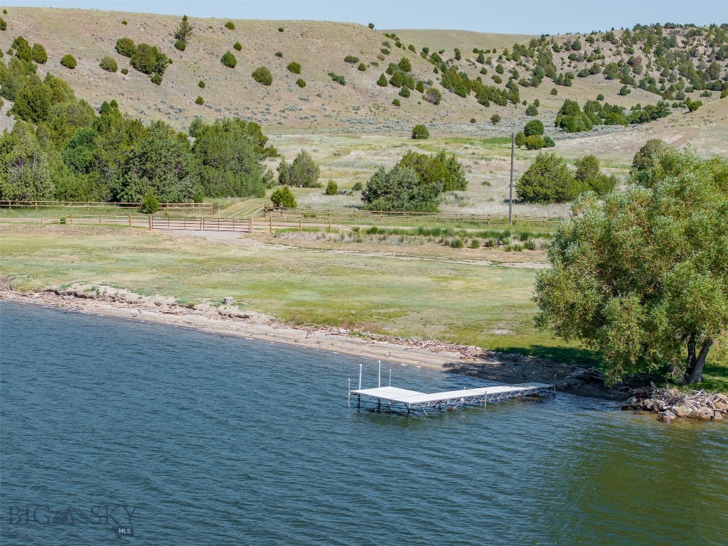 348 Ennis Lake Rd Property Photo 16