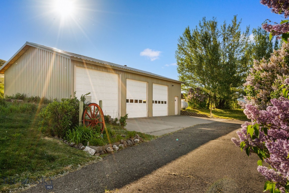 5545 Us 287 Highway Property Photo 23