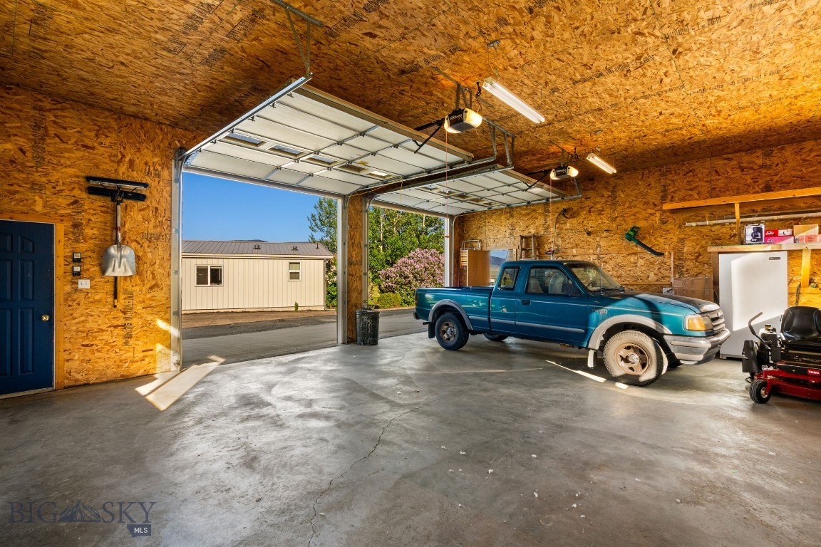 5545 Us 287 Highway Property Photo 25