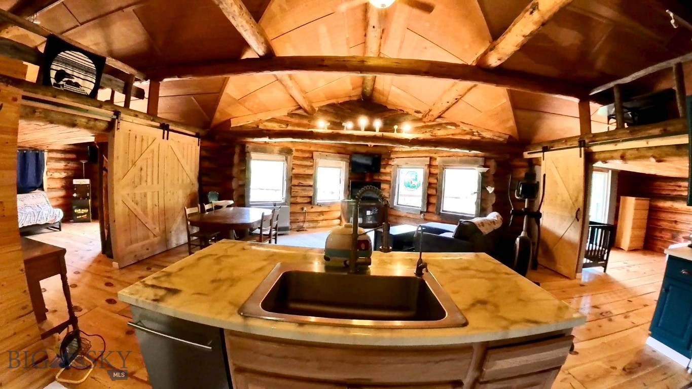 24 Sun Mountain Drive Property Photo 9